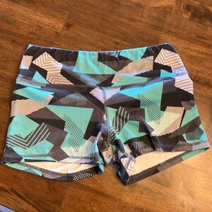Fleo Shorts